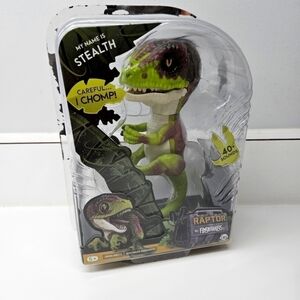 NEW Fingerlings Untamed Raptor Dinosaurs Stealth Interactive Toy 40+ Sounds